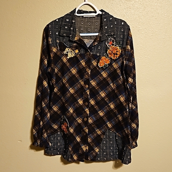 Simply Couture Tops - Simply Couture Top Button Up Flannel Plaid shirt Distressed Denim